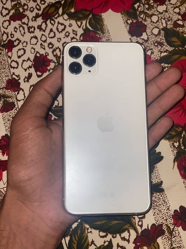 iphone 11 pro max 2