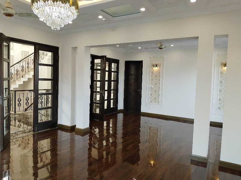 FULL BASEMENT LUXURY 7 BED ROOMS HOUSE URGENT SALE 15