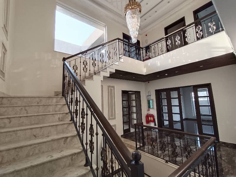 FULL BASEMENT LUXURY 7 BED ROOMS HOUSE URGENT SALE 42