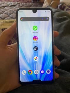 Sharp Aquos r3 0