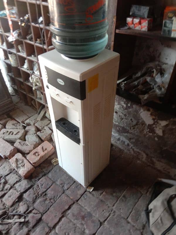 Canon Water dispenser 6