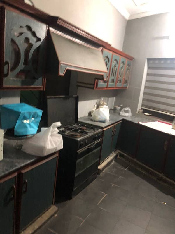 JOHAR TOWN BLOCK N 8 MARLA OWNER BULID HOUSE FOR SALE 12