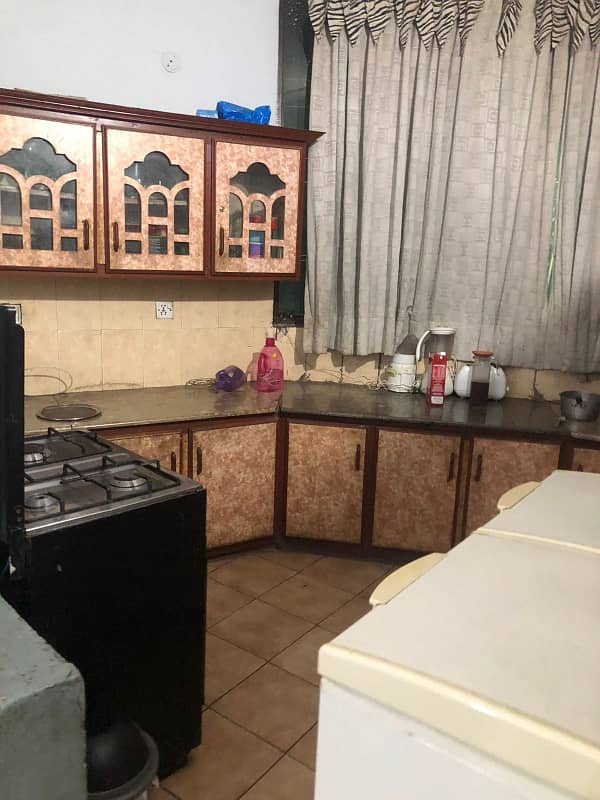 JOHAR TOWN BLOCK N 8 MARLA OWNER BULID HOUSE FOR SALE 18