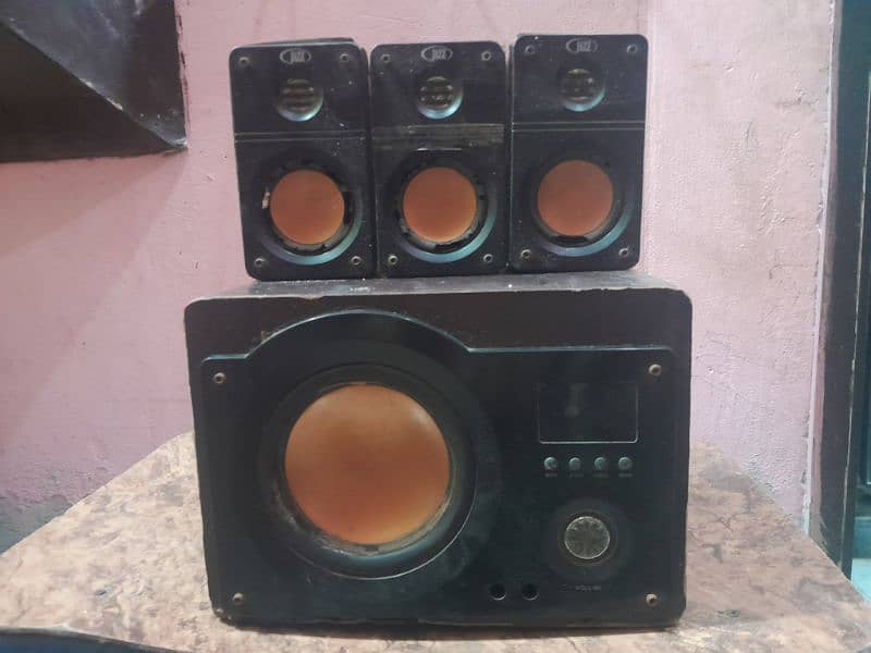 speakers 1