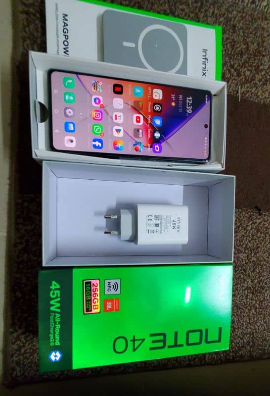 Infinix note 40 (10 + month waranty left ) 0