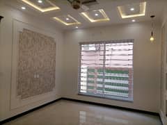 20 Marla Upper Portion For Rent In Paragon City