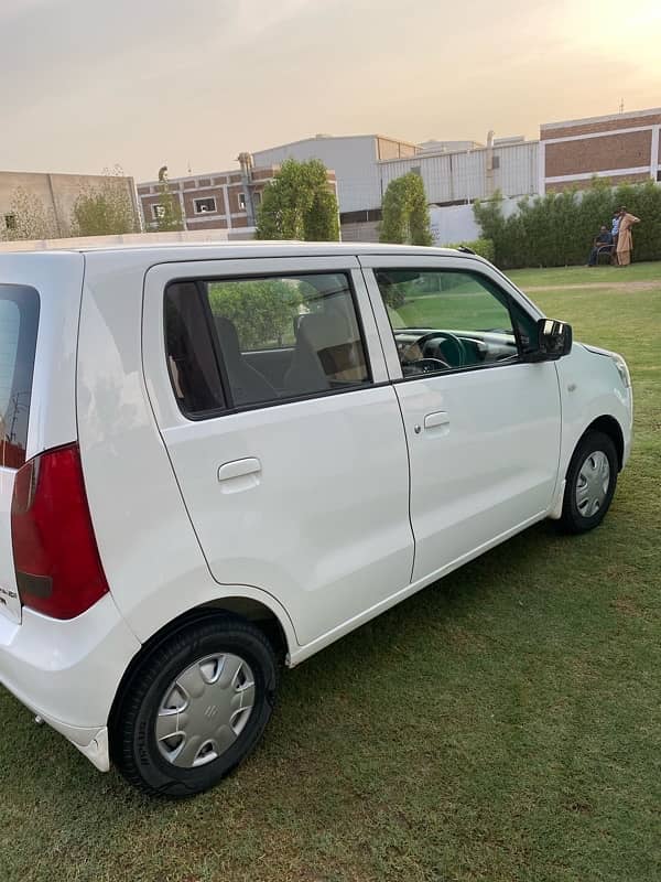 Suzuki Wagon R 2019 1