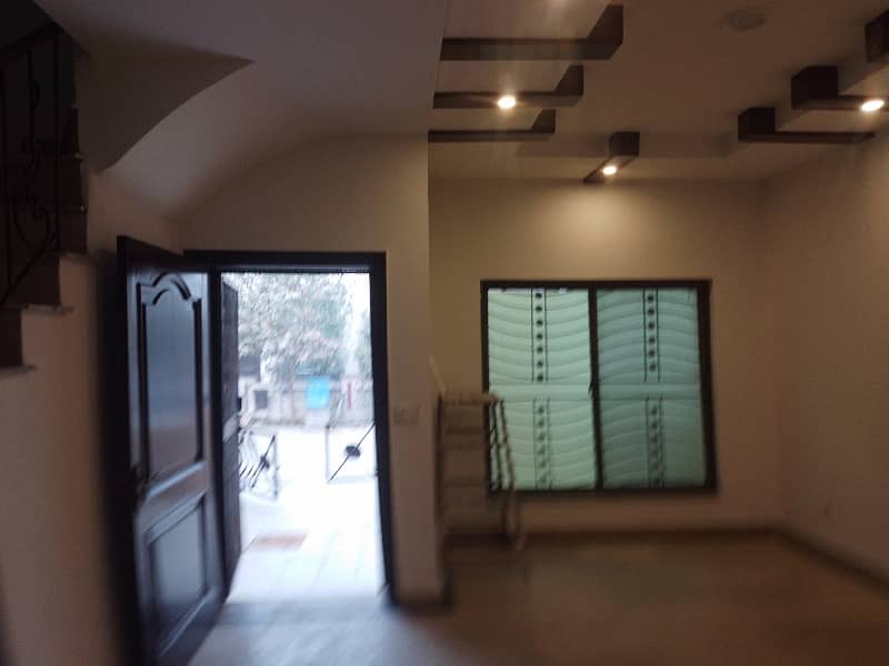 Spacious House Is Available In Paragon City For rent 1