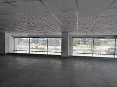 Well-Constructed Ground Floor Office Available For Rent In Paragon City - Broadway