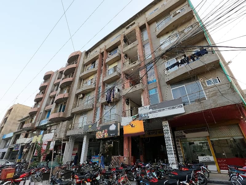 Centrally Located Prime Location Shop In Johar Town Phase 2 - Block H3 Is Available For Sale 3