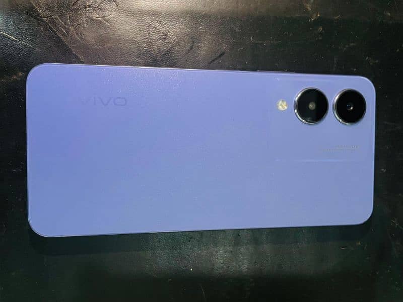 Vivo Y17s 5