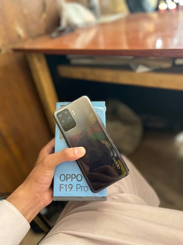 oppo f19 pro 10/10 complete box mobile phone exchange possible 1