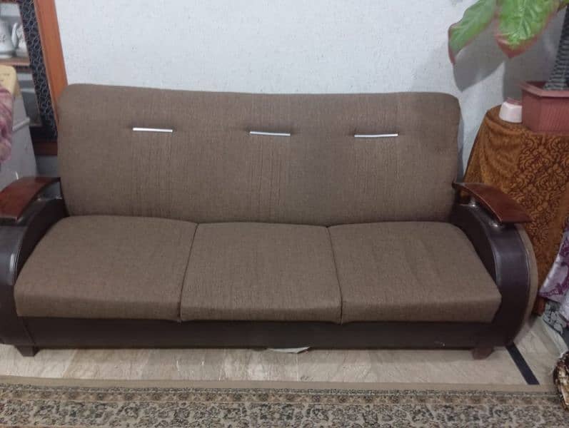 5 seaters sofa for sell 2