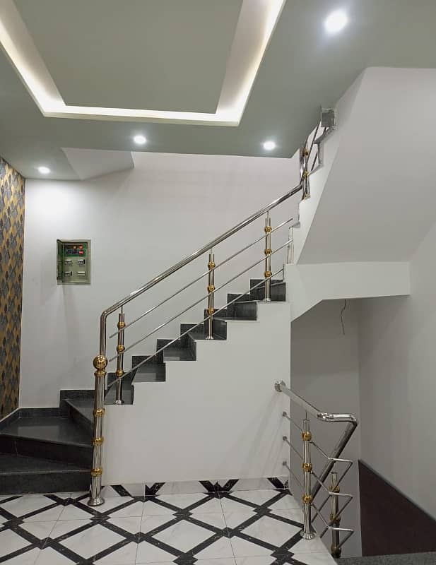 5 Marla Brand New Upper Portion For Rent In Park View City Lahore. 7