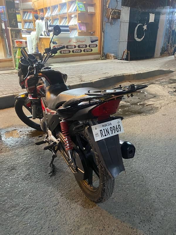 CB150F 2018 Black Color Rawalpindi Number 2