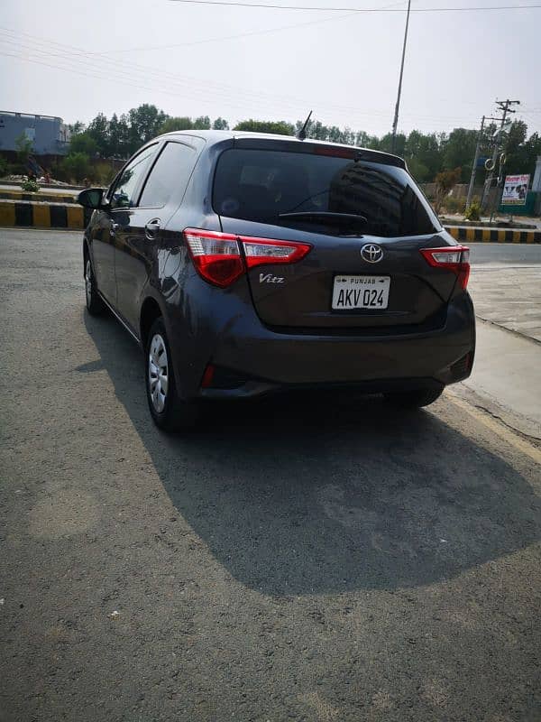 Toyota Vitz 2018 3