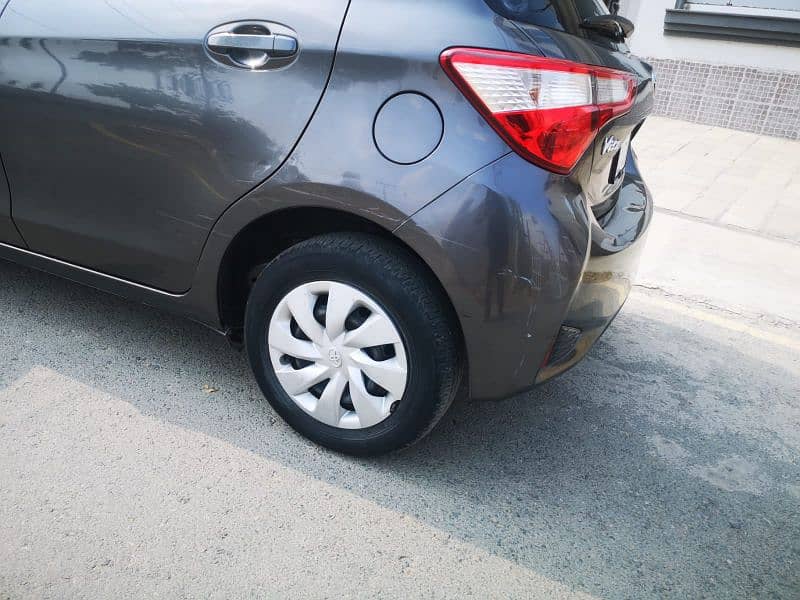 Toyota Vitz 2018 5