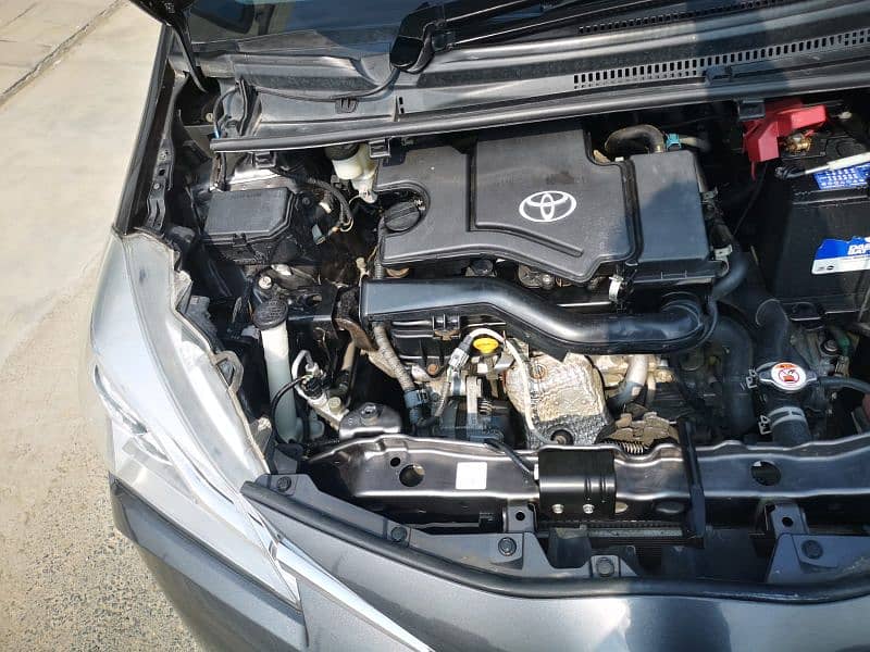 Toyota Vitz 2018 11