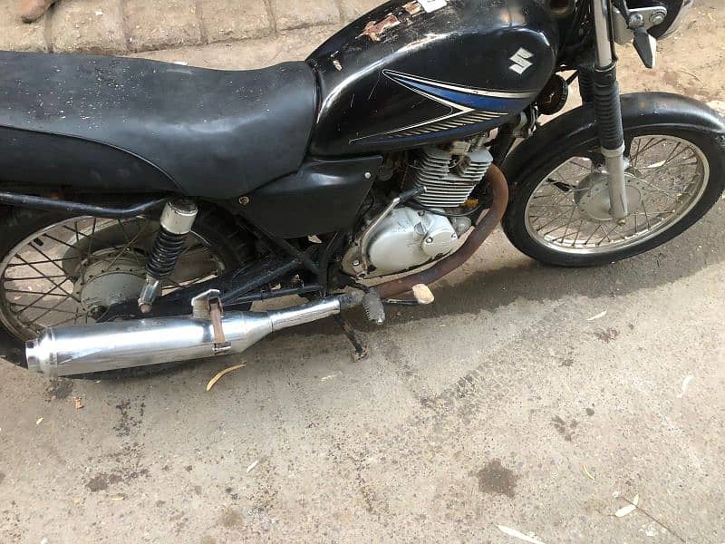 Suzuki 150 model 2015 condition colour se halki 0/3/1/1/2/3/4/1/9/3/8 1