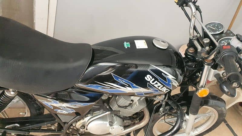 Suzuki 150 model 2015 condition colour se halki 0/3/1/1/2/3/4/1/9/3/8 4