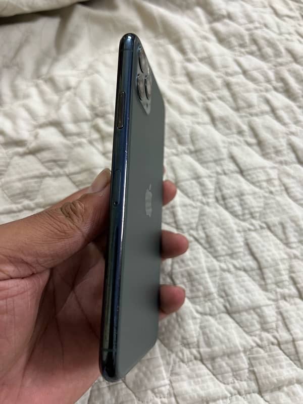 iphone 11 pro max 64 GB PTA approved 3