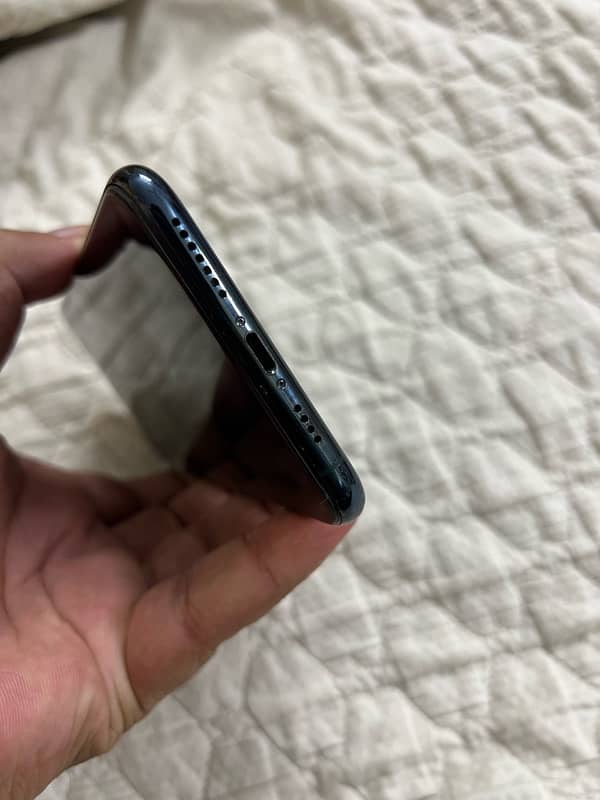 iphone 11 pro max 64 GB PTA approved 7