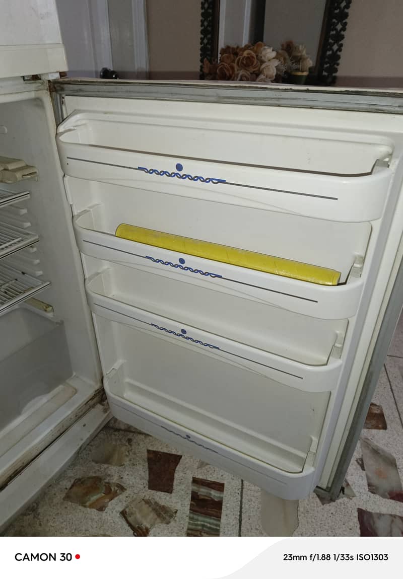 Dawlance Refrigerator 15 cubic feet. 6