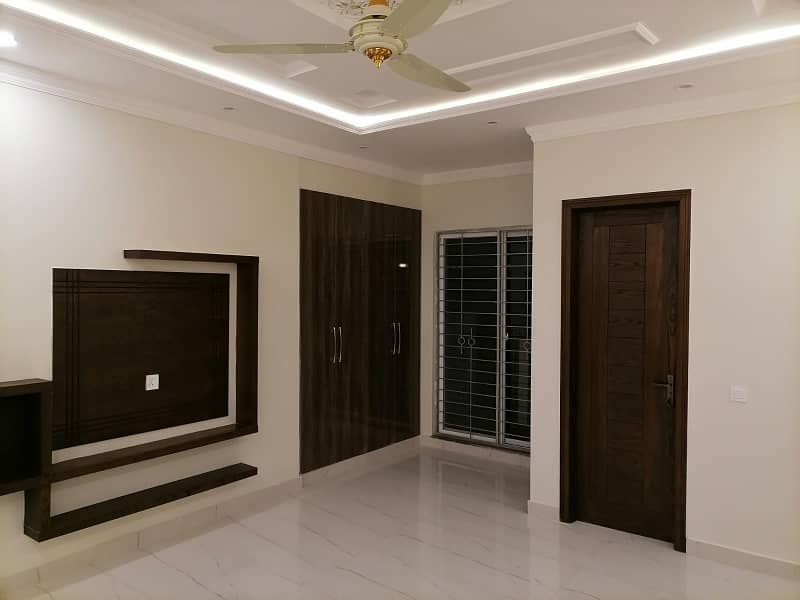 5 Beds 10 Marla Brand New Luxury House For Sale In Block E Formanites Housing Scheme Lahore 4