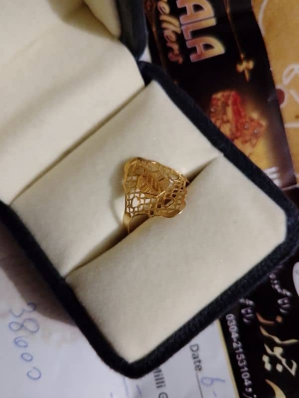 Gold ring 3