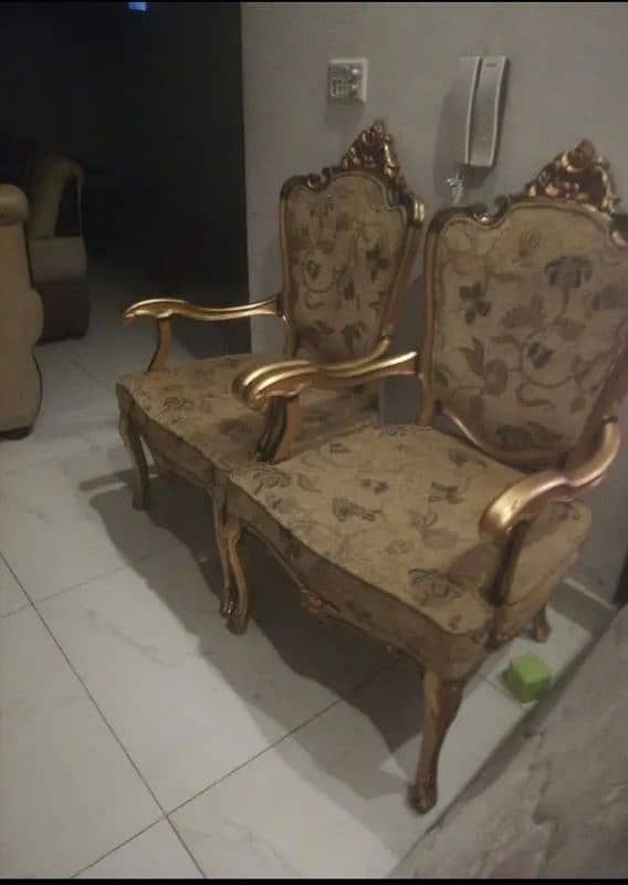 VICTORIAN CHAIR PURE WOOD GOOD QUALITY 4