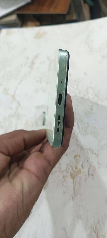 Redmi 13c 6/128 condition 10×10 7month use with original charge box 2