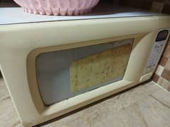 Dawlance microwave oven