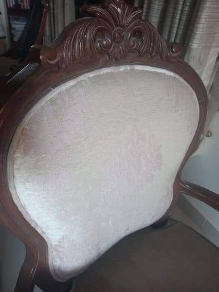 Luxury Coffee Chair with table for Sale 1