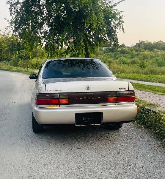 Toyota Corolla LX Limited 1993 10