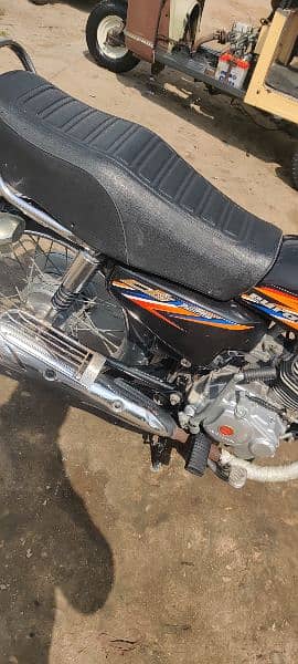 Honda cg125 2018 3