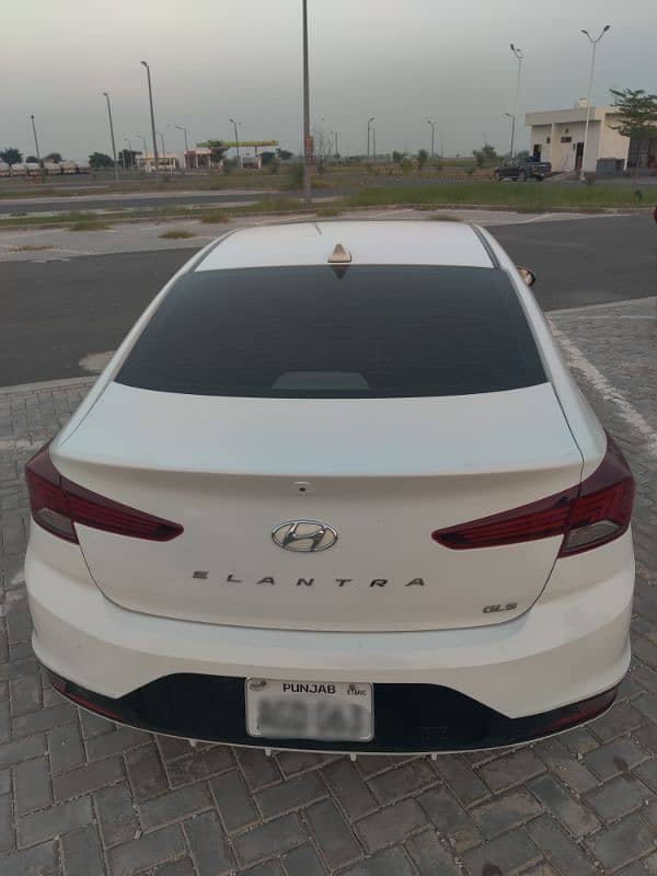 Hyundai Elantra 2021 2