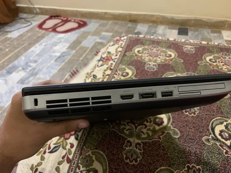 Dell Latitude E5530 6