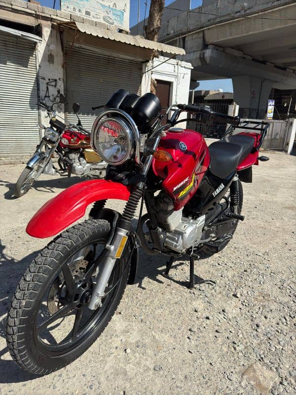 Yamaha YBR G  peshawar nmbr full geniune condition 10 by 10 3