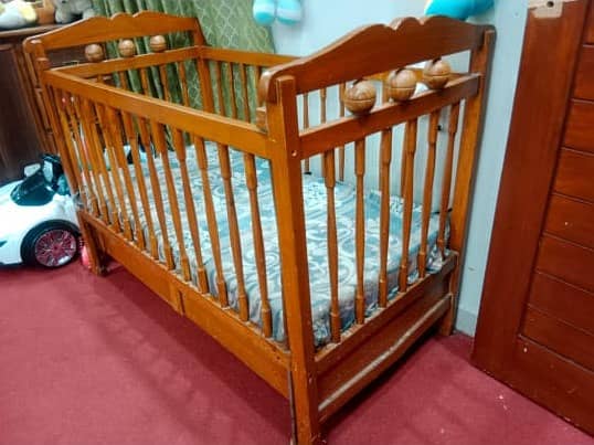 Pure Wooden Baby Cot with Mattress – Great Condition! 3