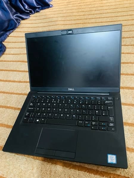 i7 8th generation Dell 7390   16/256 1