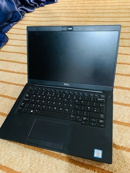 i7 8th generation Dell 7390   16/256 2