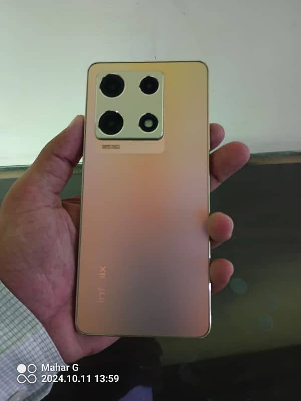 Infinix Note 30 Pro 0