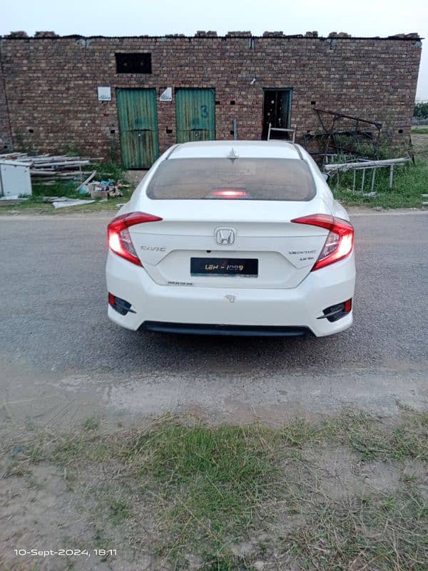 Honda Civic Oriel 2018 3