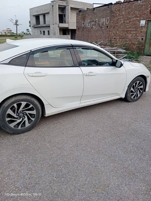 Honda Civic Oriel 2018 5