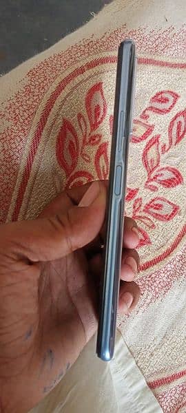 vivo y51s box with charger all okay condition 10/10  no open no repair 5