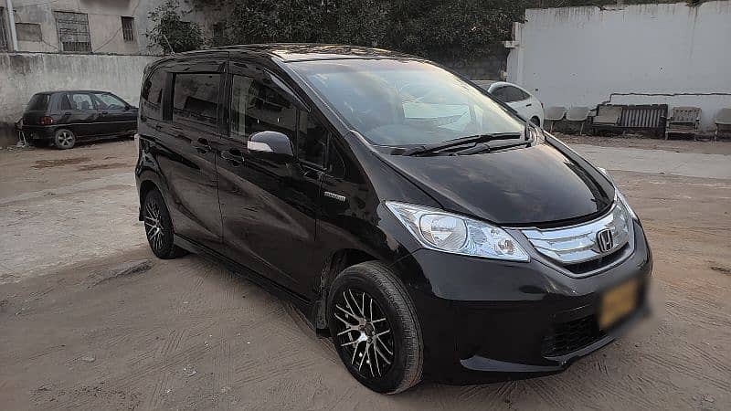 Honda Freed 2012 9