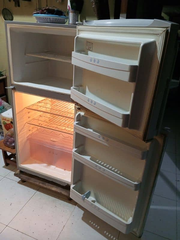 HAIER HRF-300 REFRIGERATOR FOR SALE 1