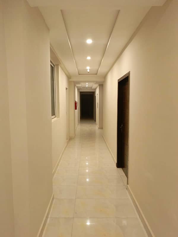 1 BEDROOM APARTMENT FOR RENT IN SECTOR E BAHRIA TOWN LAHORE 17