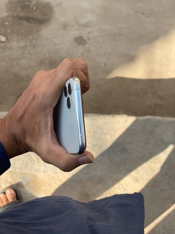 IPhone 11 Pro Max 256 Gb(Factory) 2