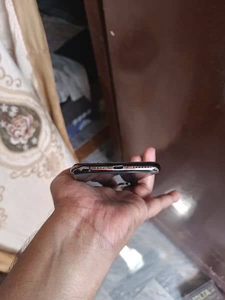 iphone xs 256 gb FU (sim working) for sell 1